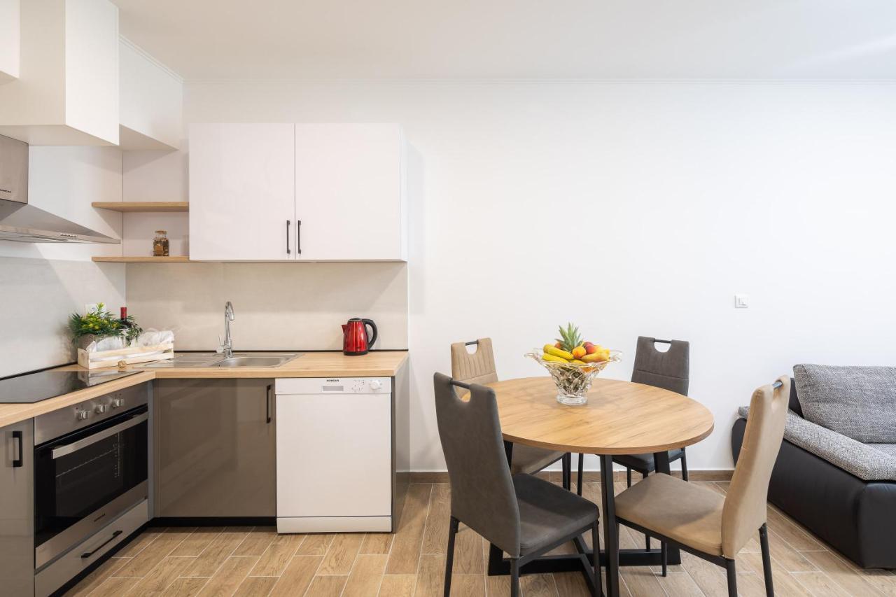 Direct Beach Apartments Jesenice  Exterior photo