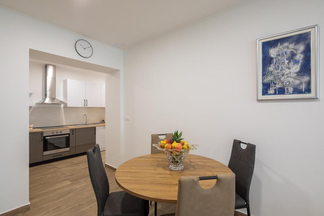 Direct Beach Apartments Jesenice  Exterior photo